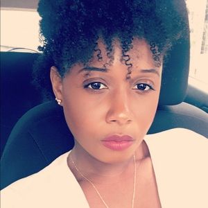 Meet your Posher, Stacy